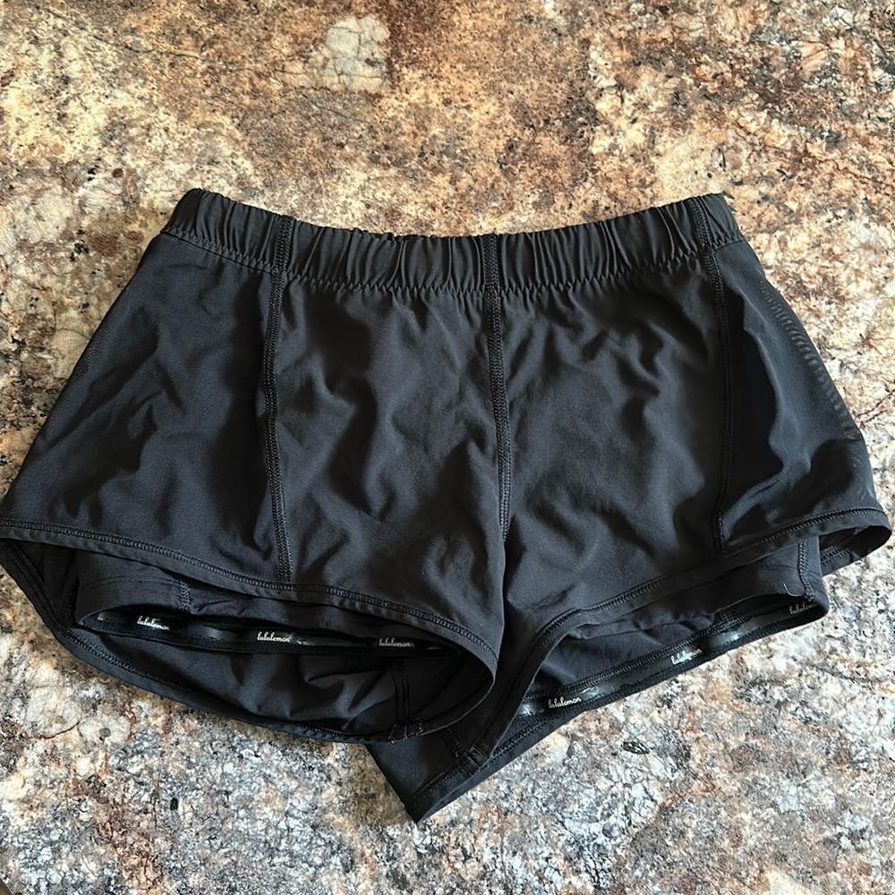 Lululemon shorts size 4